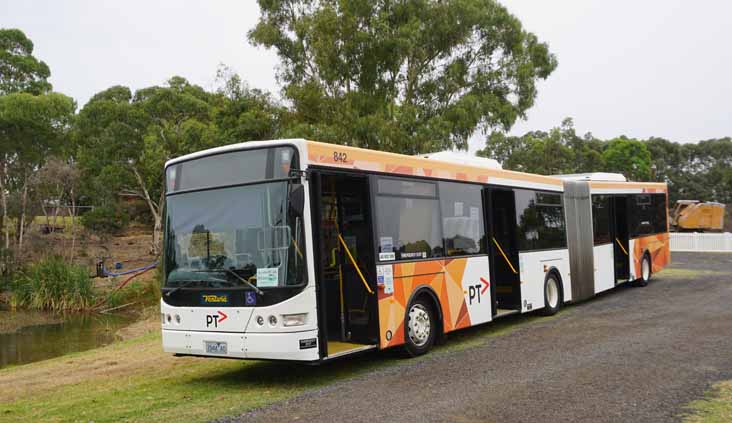 Ventura Scania N310UA Volgren CR228L 842